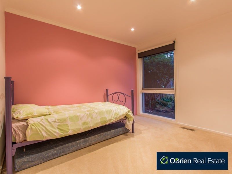 8 Sycamore Street, Langwarrin VIC 3910