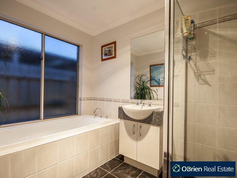 6 Makitti Close, Tooradin VIC 3980