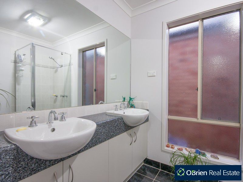 6 Makitti Close, Tooradin VIC 3980