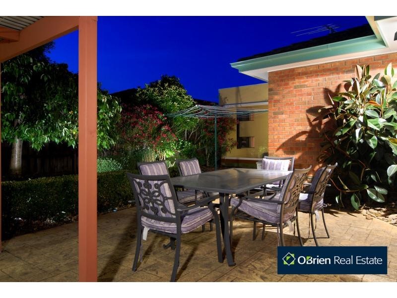 3 Rozzy Parade, Narre Warren VIC 3805