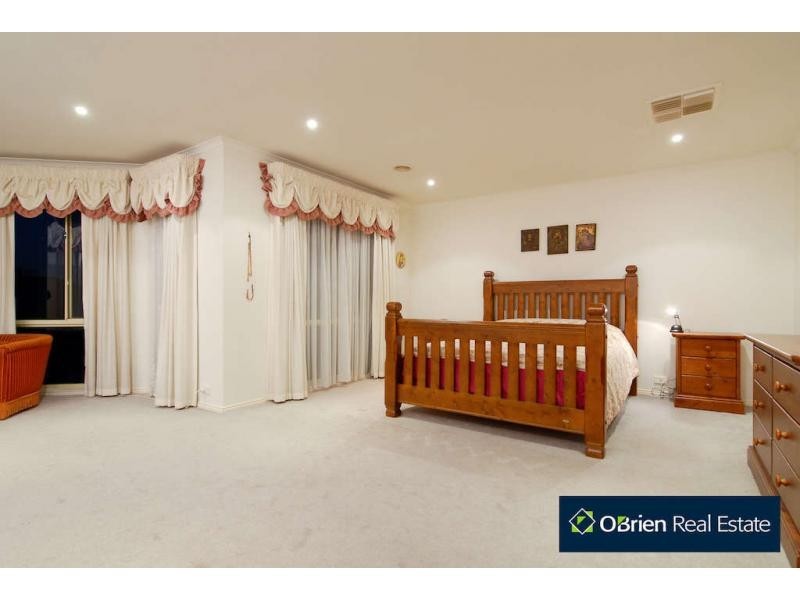 4 Begonia Way, Narre Warren South VIC 3805