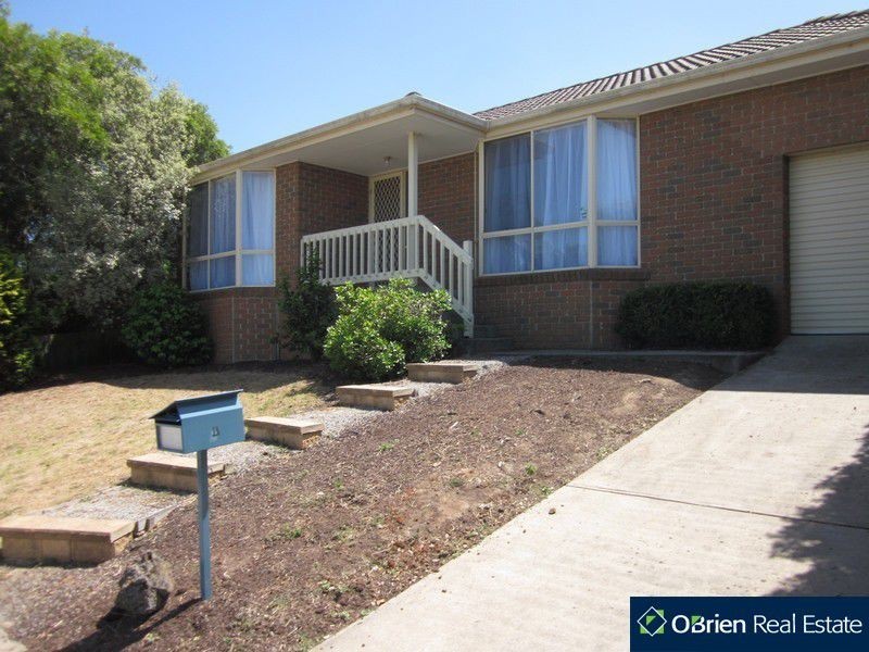 13 Feldspar Court, Narre Warren VIC 3805