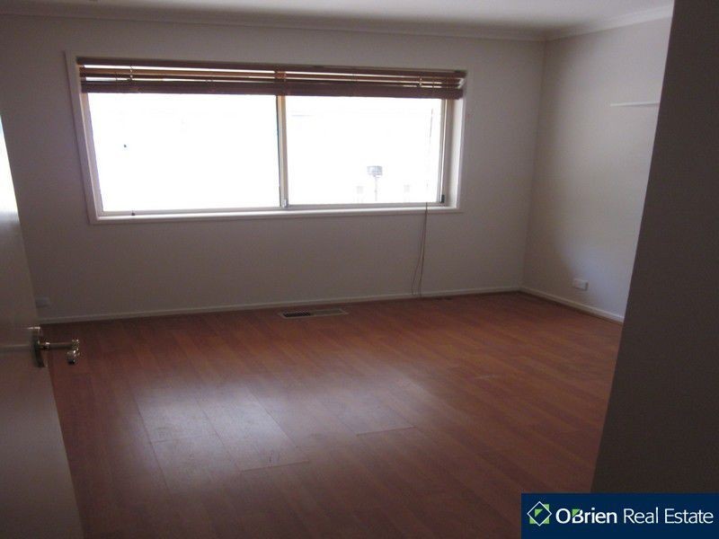 13 Feldspar Court, Narre Warren VIC 3805