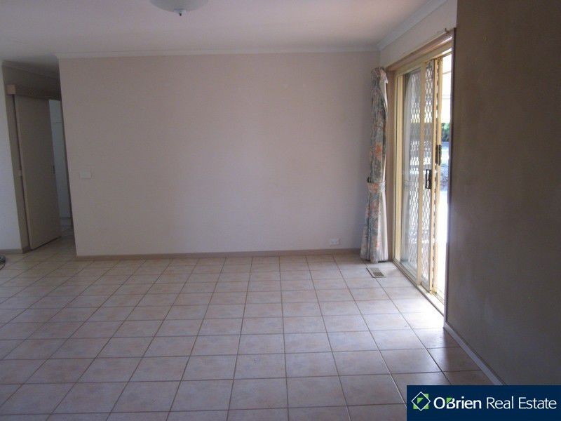 13 Feldspar Court, Narre Warren VIC 3805