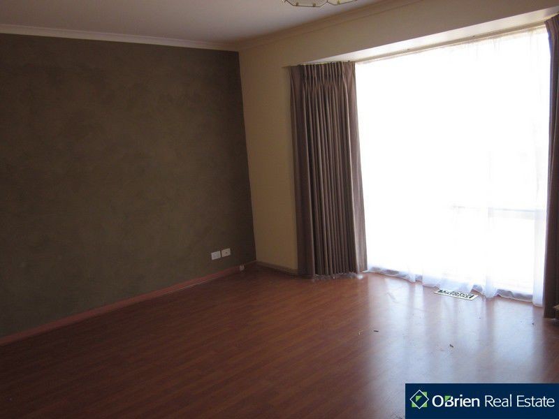 13 Feldspar Court, Narre Warren VIC 3805