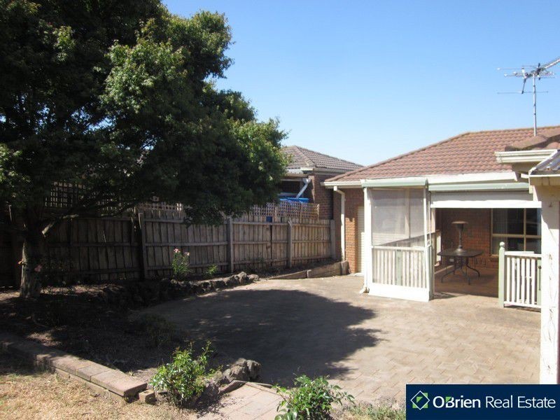13 Feldspar Court, Narre Warren VIC 3805