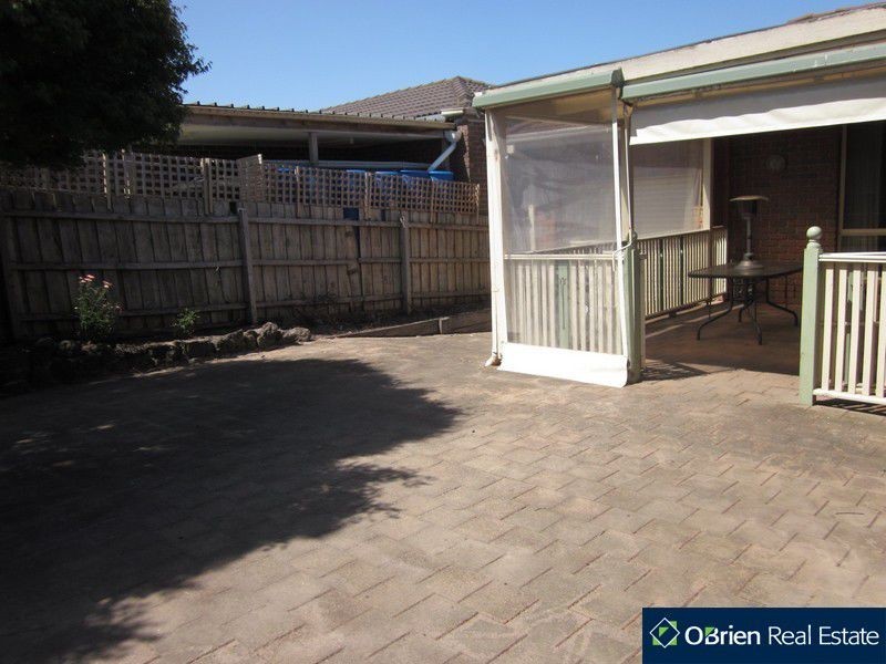 13 Feldspar Court, Narre Warren VIC 3805