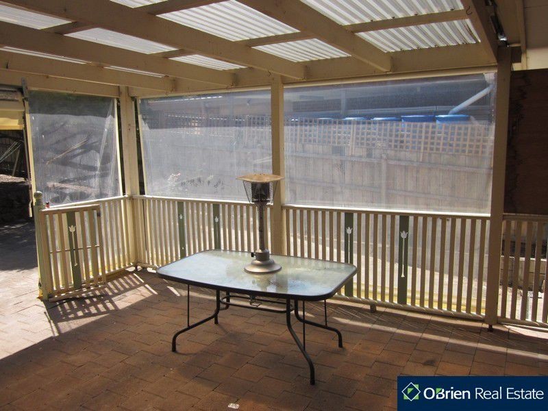 13 Feldspar Court, Narre Warren VIC 3805