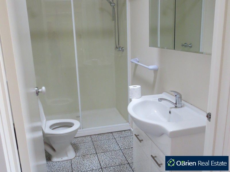 11 Duff Street, Cranbourne VIC 3977