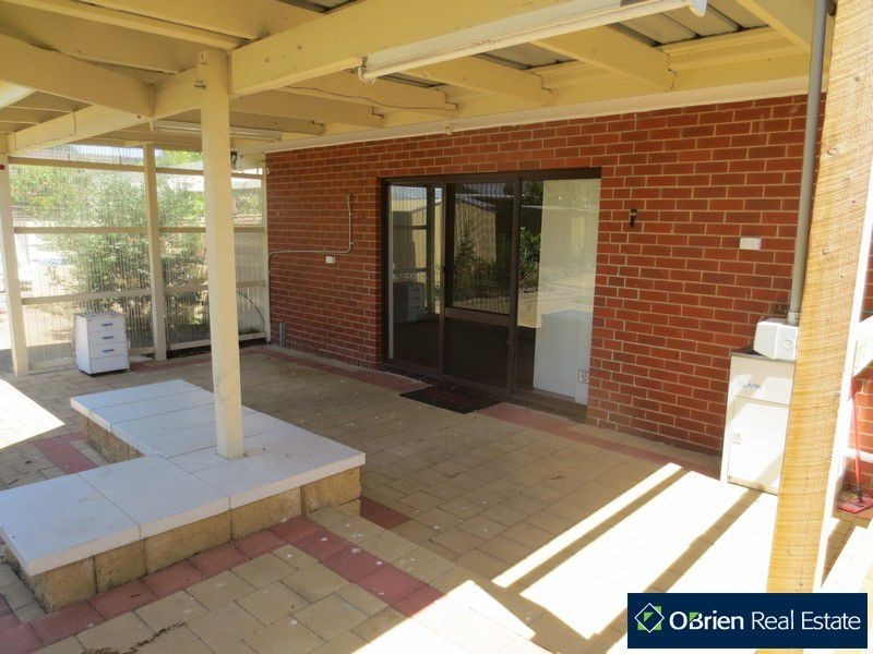 11 Duff Street, Cranbourne VIC 3977