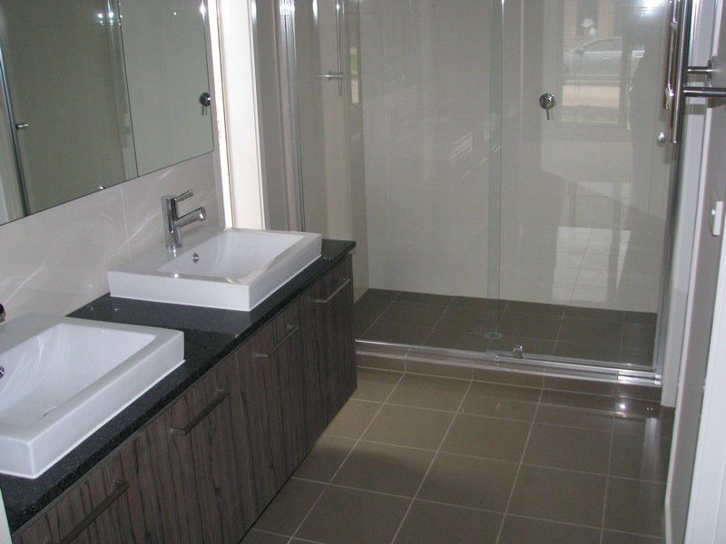 61 Moore Mews, Pakenham VIC 3810