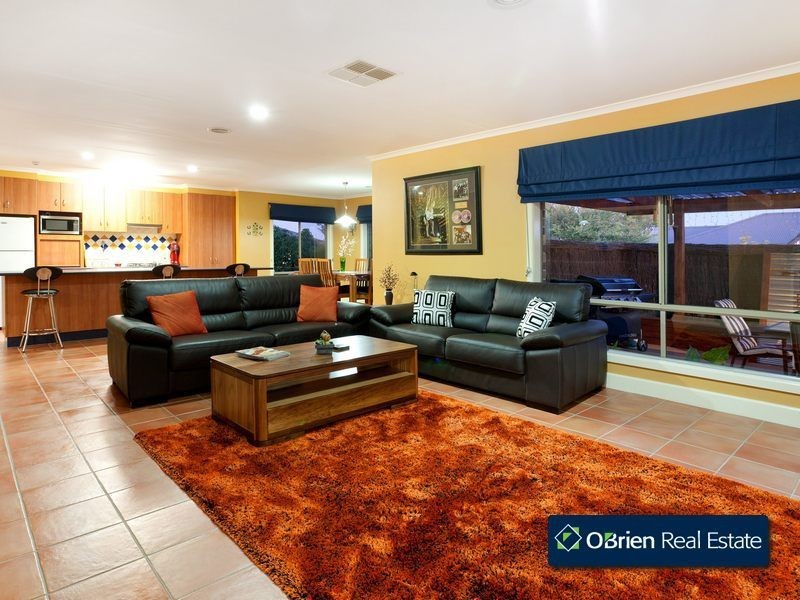 14 Pineview Court, Narre Warren South VIC 3805
