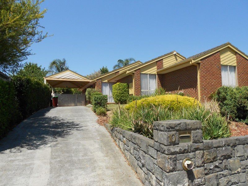 10 Ralph Crescent, Hampton Park VIC 3976