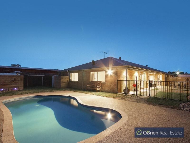 5 Walmac Close, Tooradin VIC 3980