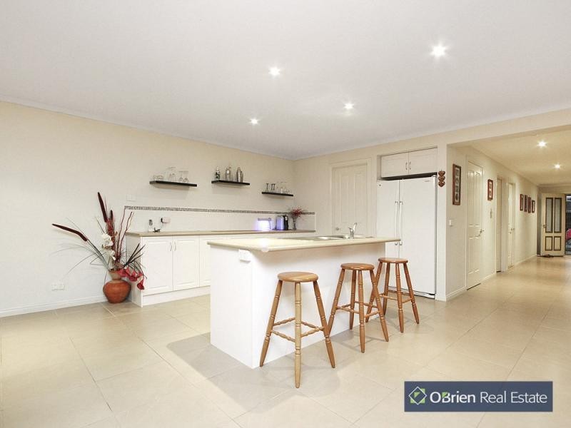 5 Walmac Close, Tooradin VIC 3980