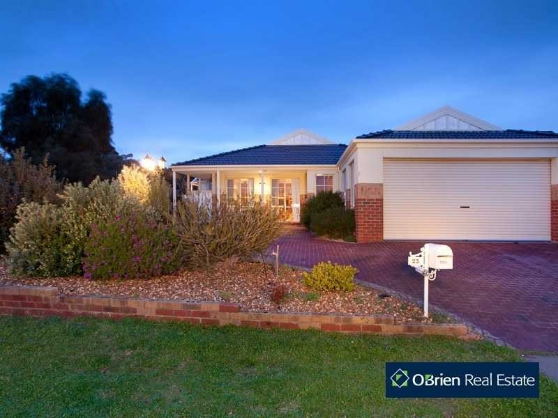 23 Tuileries Rise, Narre Warren South VIC 3805