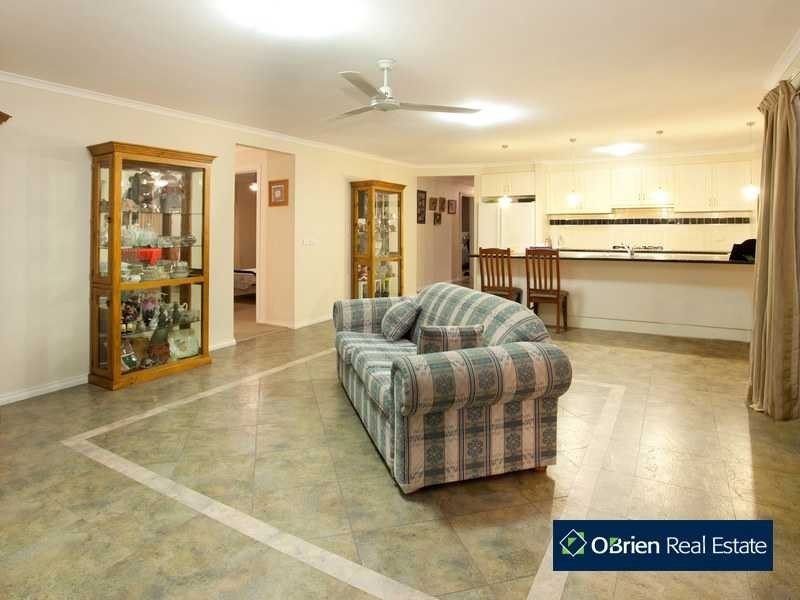 23 Tuileries Rise, Narre Warren South VIC 3805