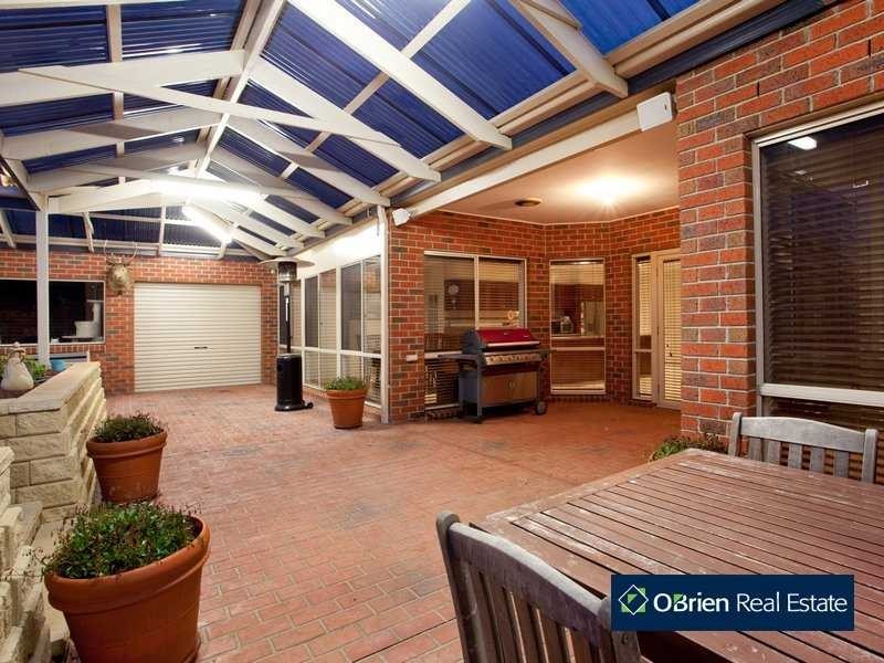21 St Annes Crescent, Berwick VIC 3806