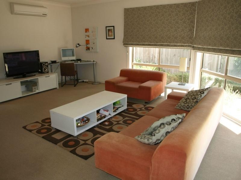 13 Eucumbene Drive, Berwick VIC 3806