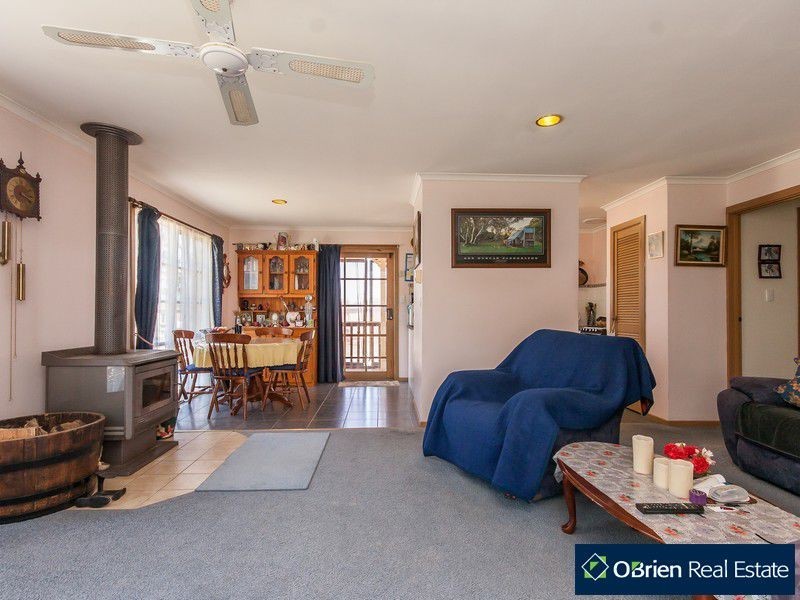 23 Hatches Road, Nyora VIC 3987