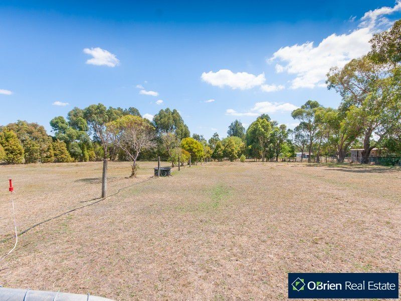 23 Hatches Road, Nyora VIC 3987