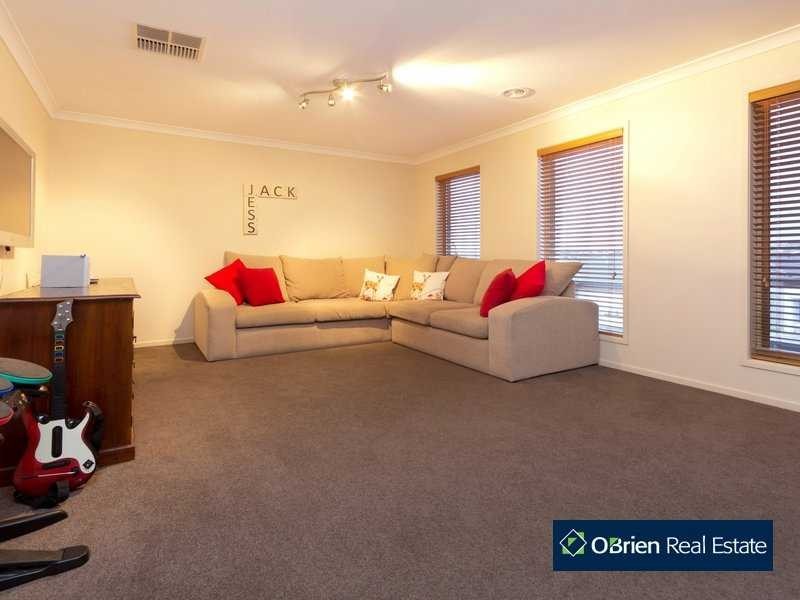 63 Saul Avenue, Berwick VIC 3806