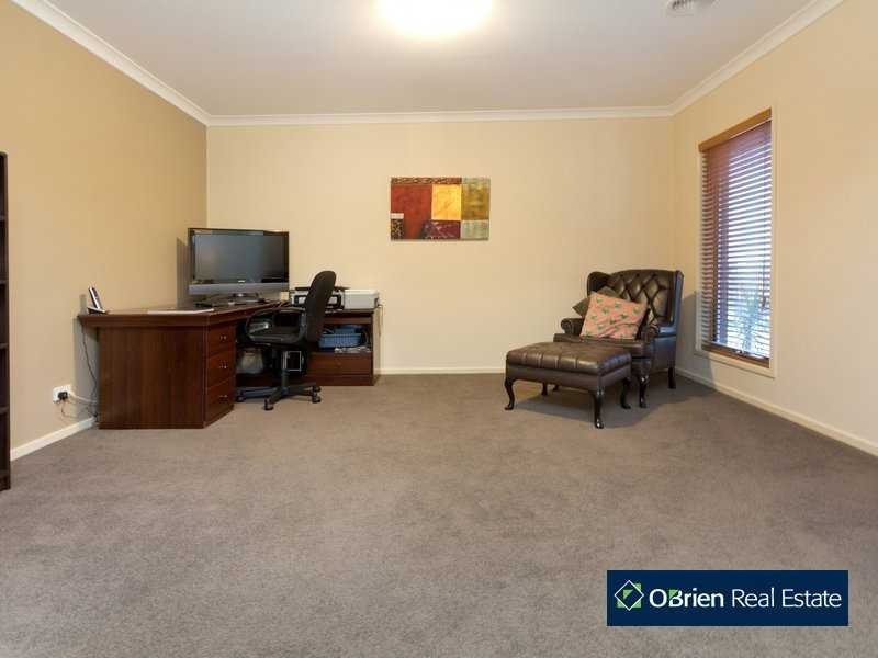 63 Saul Avenue, Berwick VIC 3806