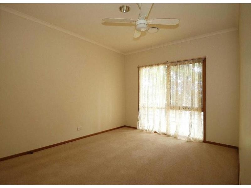 4 Raphael Street, Hallam VIC 3803