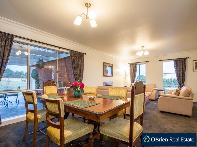 127 Mt Ararat Road, Nar Nar Goon VIC 3812