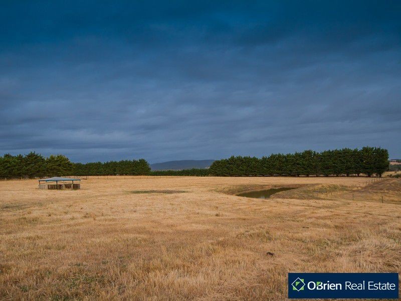 127 Mt Ararat Road, Nar Nar Goon VIC 3812