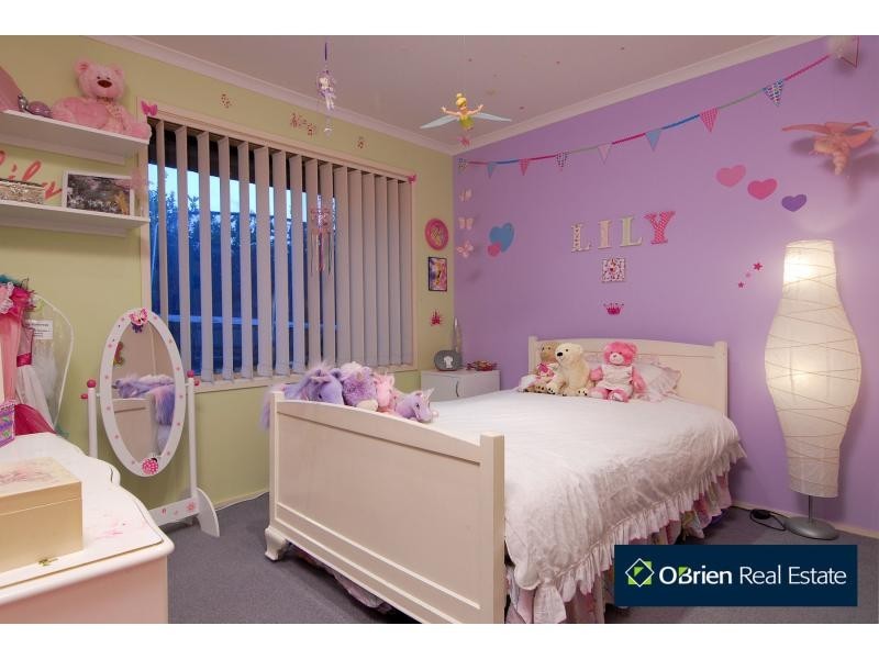 6 Haydn Place, Narre Warren South VIC 3805