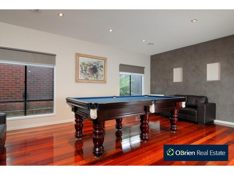 1 Glade Court, Berwick VIC 3806