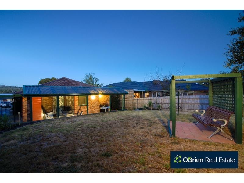 5 Granby Court, Endeavour Hills VIC 3802