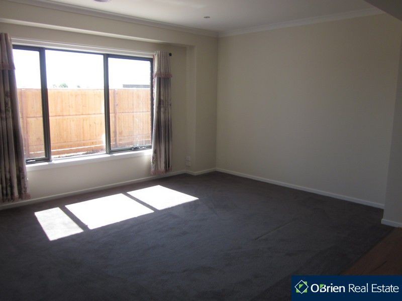 118 Ridgemont Drive, Berwick VIC 3806