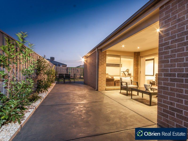 3 Desert Rose Court, Cranbourne VIC 3977
