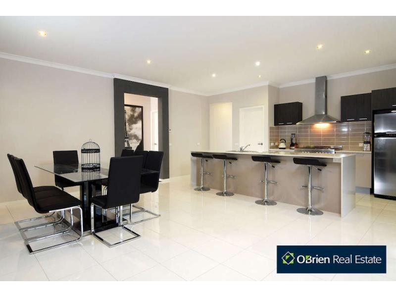 20 Prosperity Avenue, Cranbourne North VIC 3977