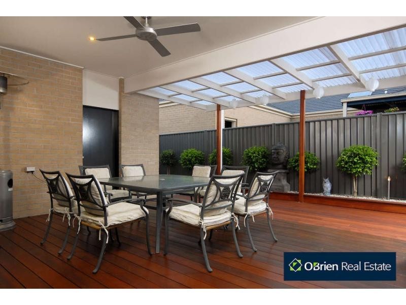 20 Prosperity Avenue, Cranbourne North VIC 3977