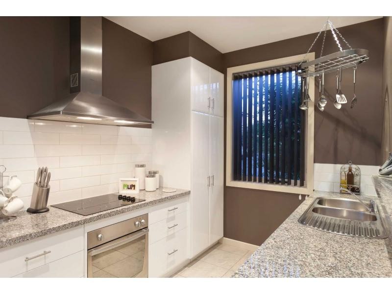 21 Flinders Chase, Pakenham VIC 3810