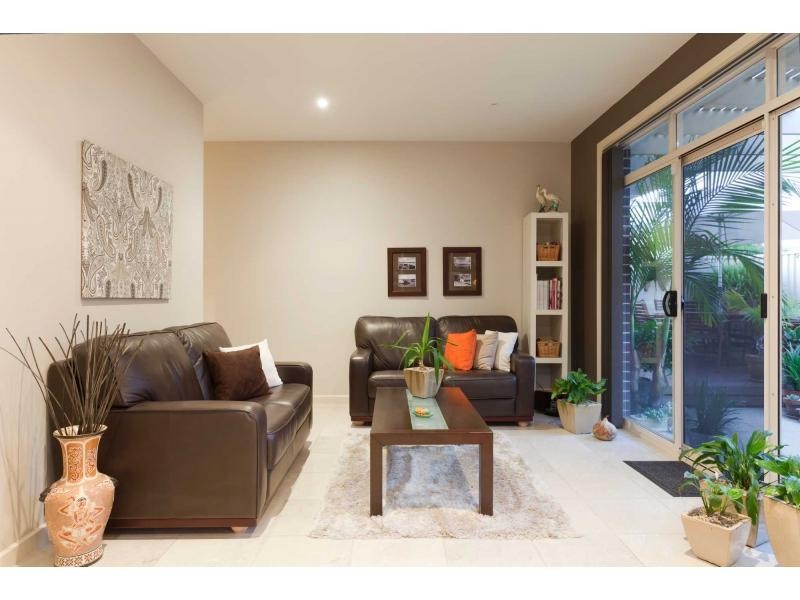 21 Flinders Chase, Pakenham VIC 3810