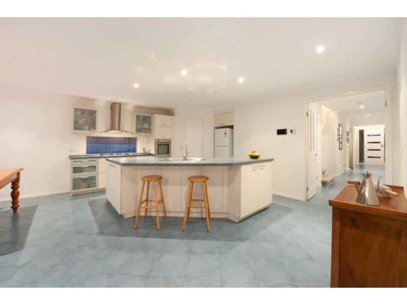 54 Parkwood Avenue, Narre Warren South VIC 3805