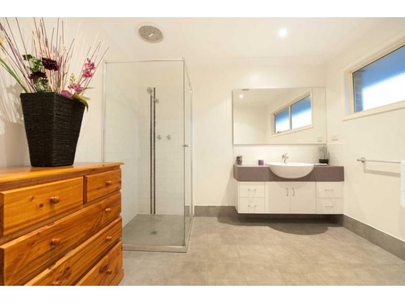 54 Parkwood Avenue, Narre Warren South VIC 3805