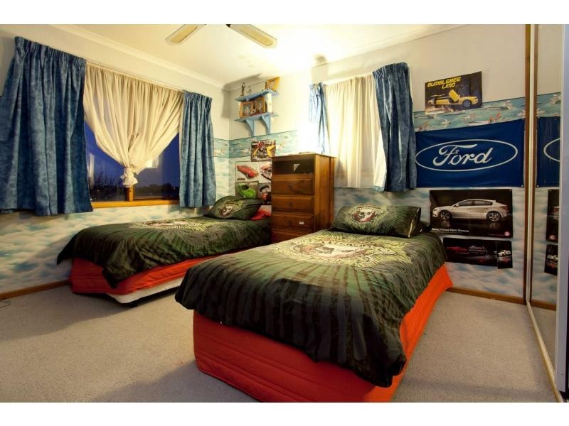 14 Pembroke Court, Berwick VIC 3806