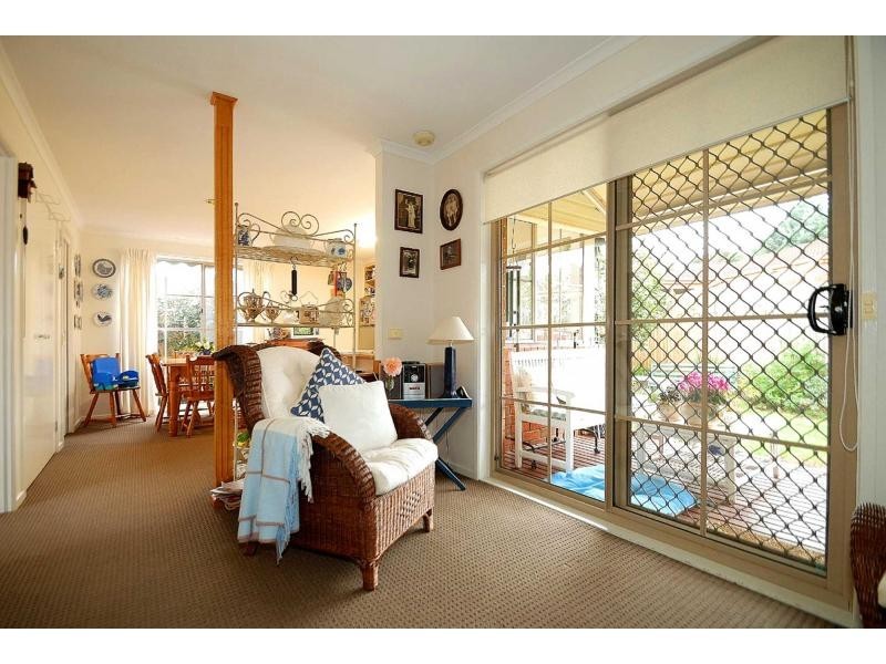 Unit 2/104 Mansfield Street, Berwick VIC 3806