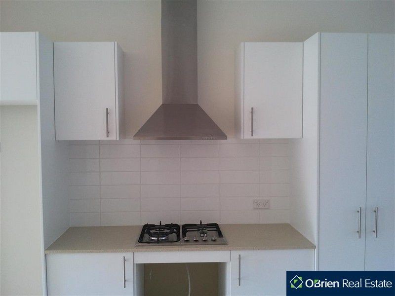 14/11 Howqua Place, Pakenham VIC 3810