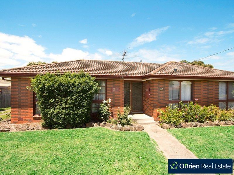 30 Duff Street, Cranbourne VIC 3977