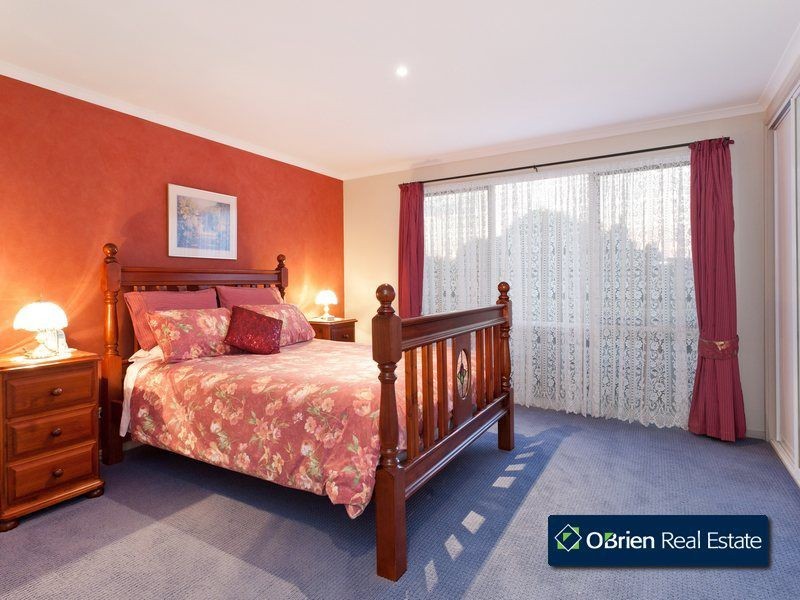 9 Glenbrae Court, Berwick VIC 3806