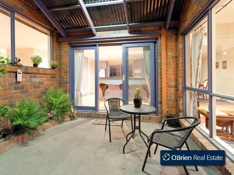 9 Glenbrae Court, Berwick VIC 3806