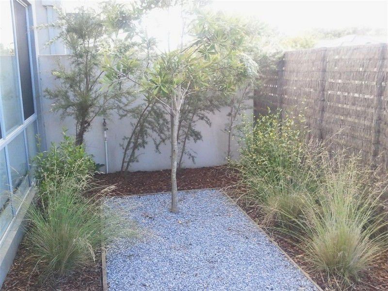 1/25 Lats Avenue, Carrum Downs VIC 3201