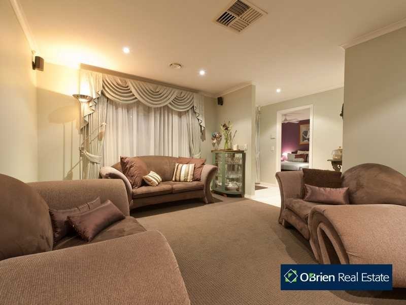 4 Portree Place, Narre Warren South VIC 3805