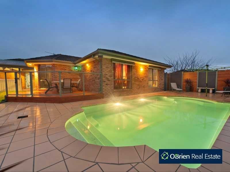 4 Portree Place, Narre Warren South VIC 3805